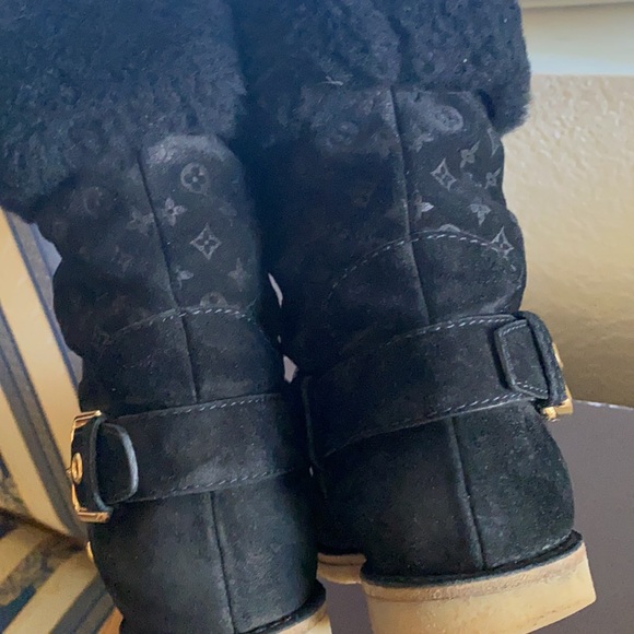 Louis Vuitton boots - Picture 11 of 12